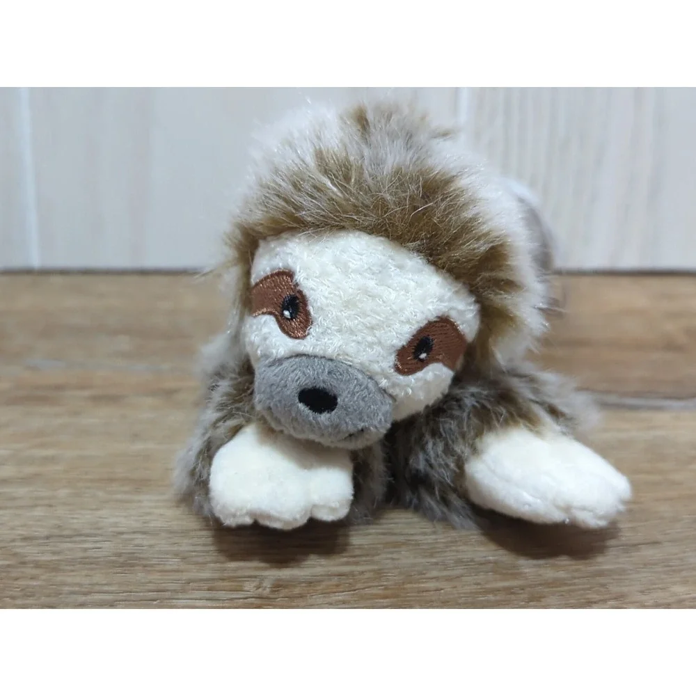 American Girl of the Year Lea Clark 2016 Three Toed Sloth Plush Pet - Picture 3 of 11